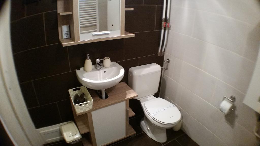 Varkeruelet Apartman Sopron Exterior photo